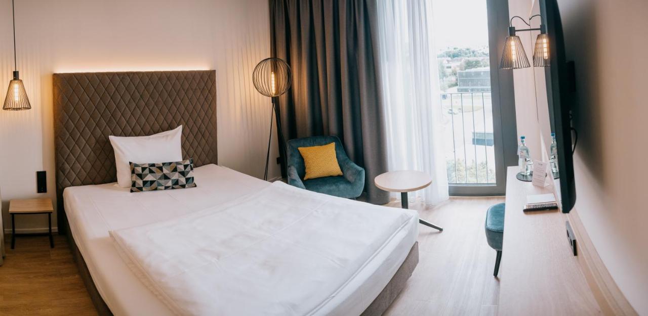 Loom Hotel & Skybar Eislingen Luaran gambar