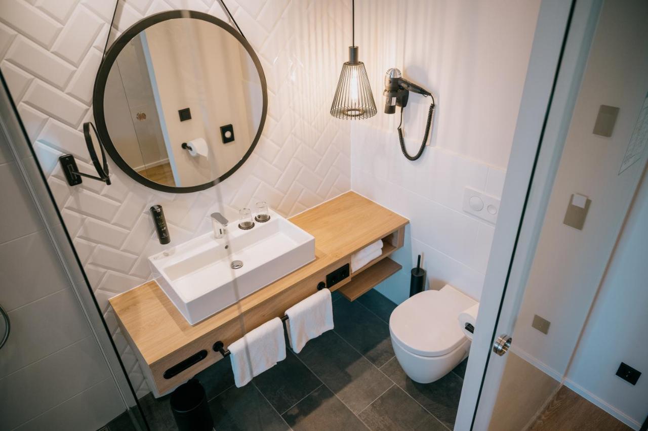 Loom Hotel & Skybar Eislingen Luaran gambar