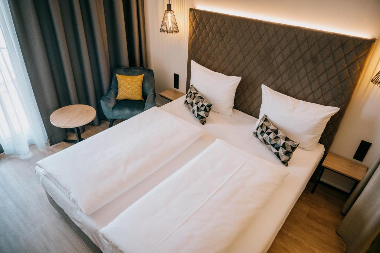 Loom Hotel & Skybar Eislingen Luaran gambar