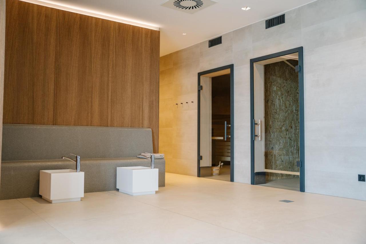 Loom Hotel & Skybar Eislingen Luaran gambar